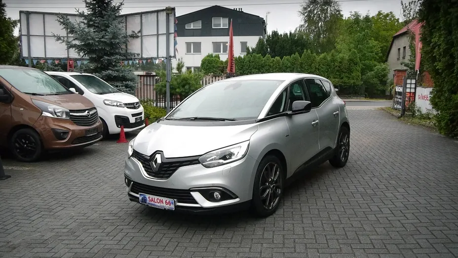 RENAULT Scenic -