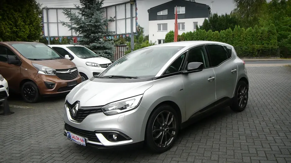 RENAULT Scenic -