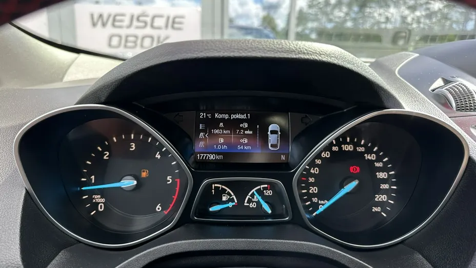 FORD Kuga -