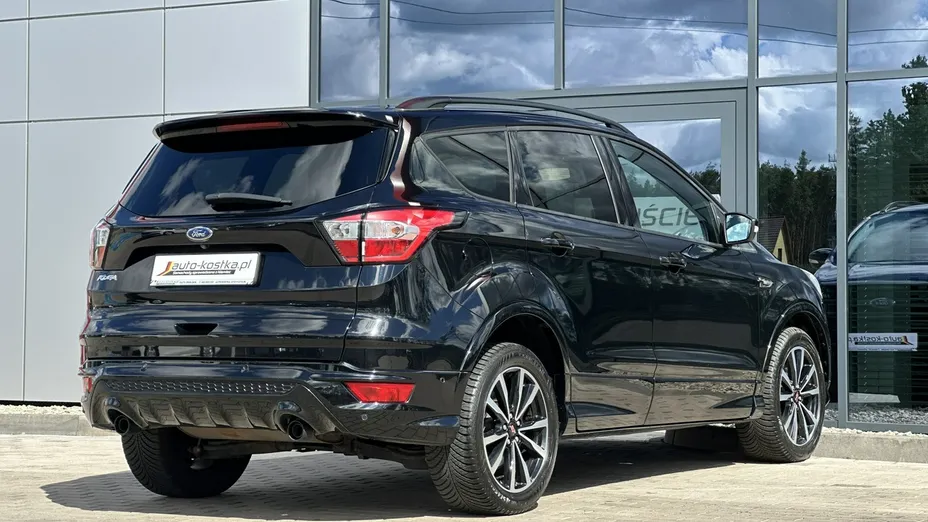 FORD Kuga -