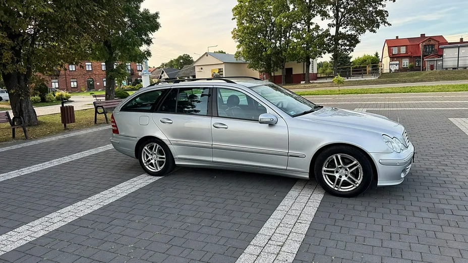 MERCEDES-BENZ C Klasa -