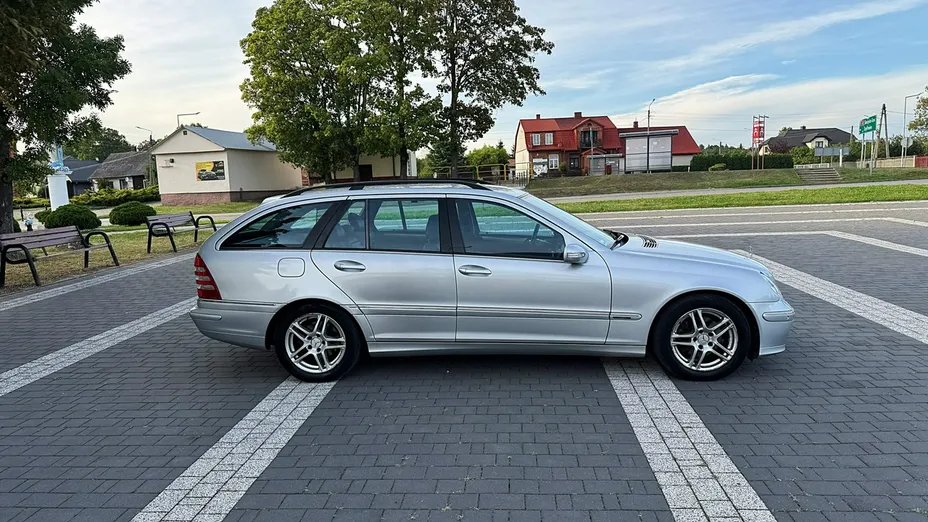 MERCEDES-BENZ C Klasa -