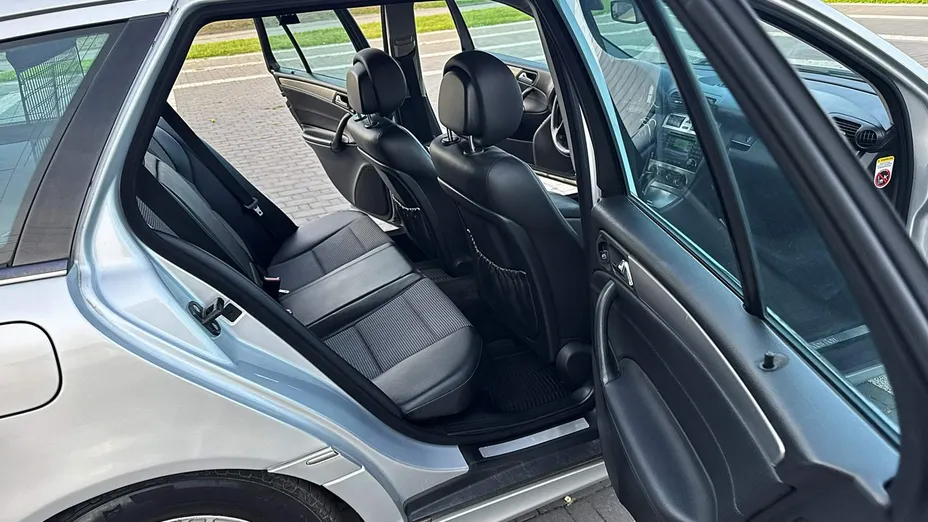 MERCEDES-BENZ C Klasa -