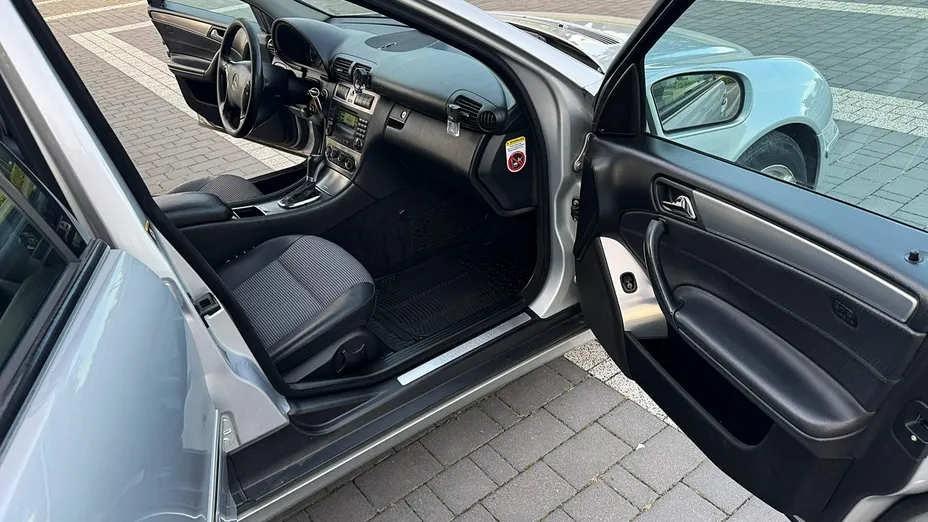 MERCEDES-BENZ C Klasa -