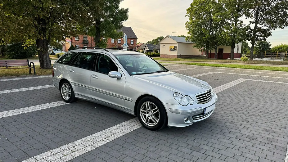MERCEDES-BENZ C Klasa -