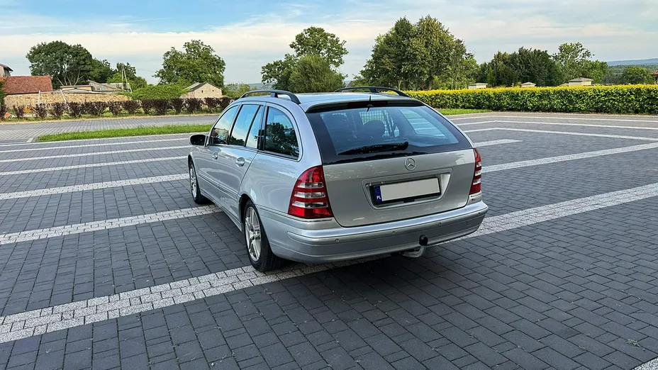 MERCEDES-BENZ C Klasa -