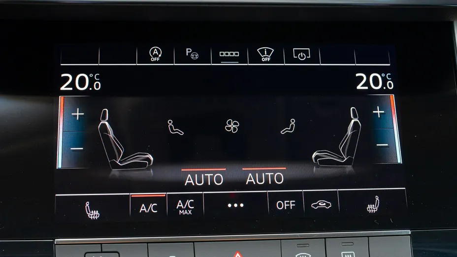 AUDI A6 -