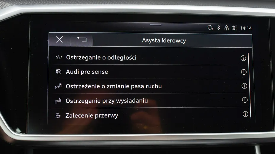 AUDI A6 -