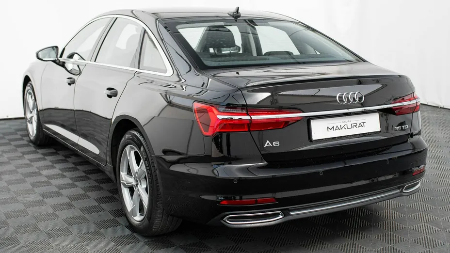 AUDI A6 -