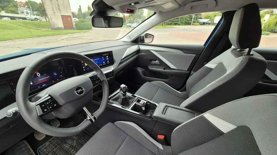 OPEL Astra -