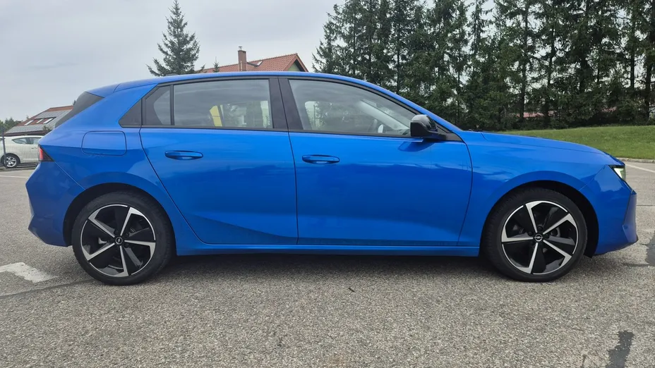 OPEL Astra -