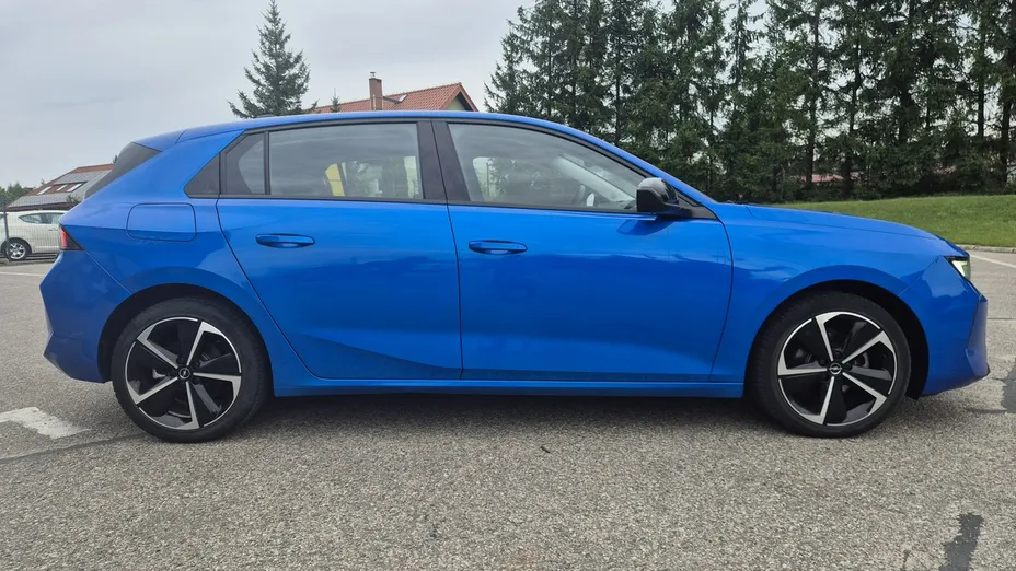 OPEL Astra -