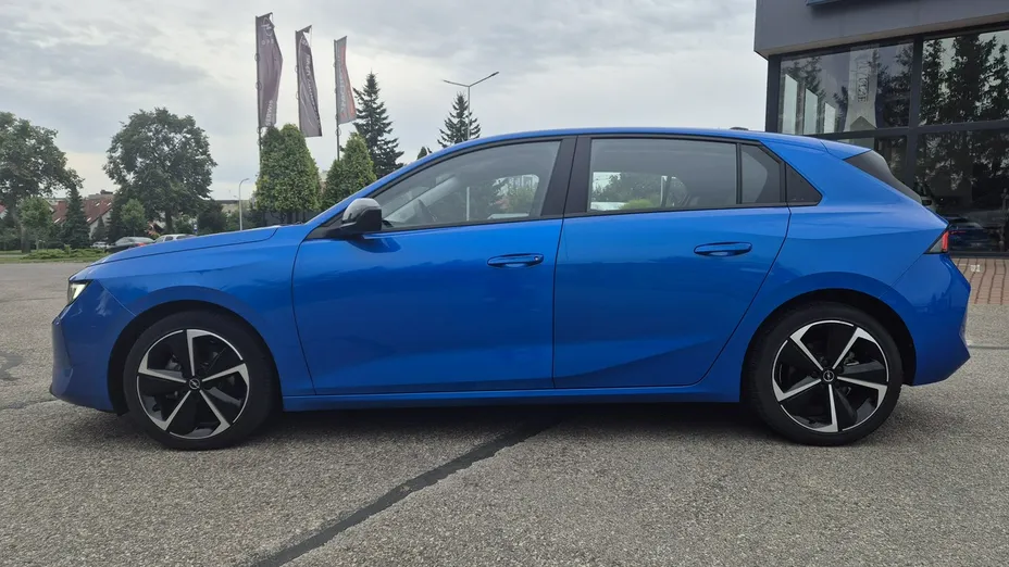 OPEL Astra -