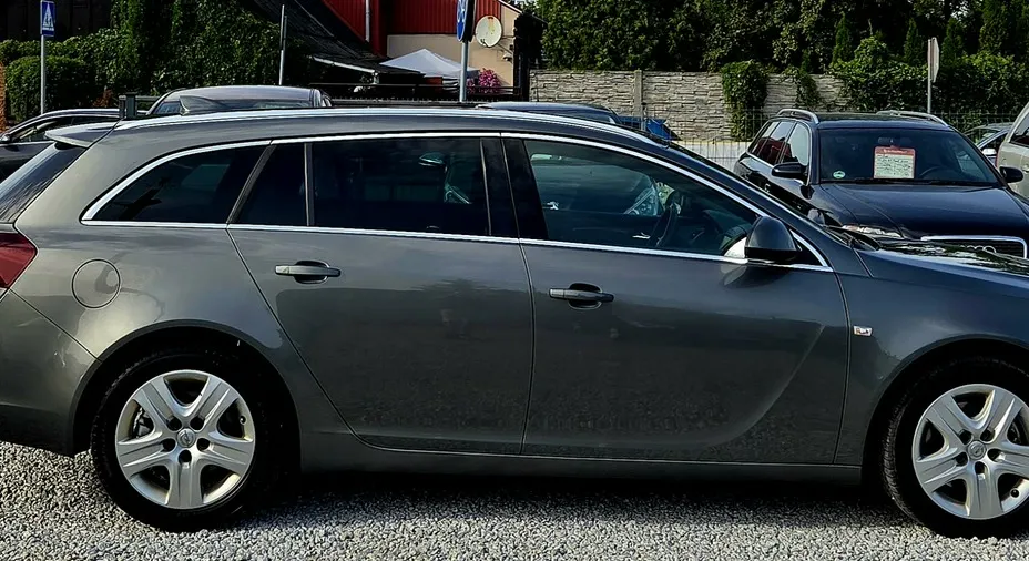 OPEL Insignia -