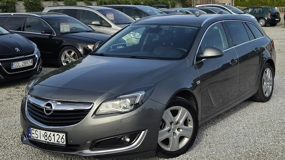 OPEL Insignia -