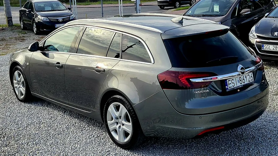 OPEL Insignia -