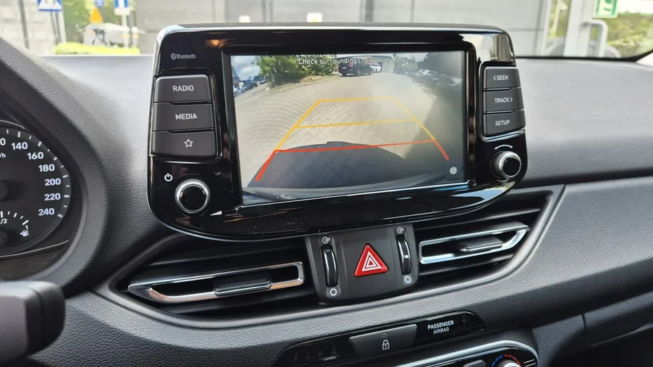 HYUNDAI i30 -