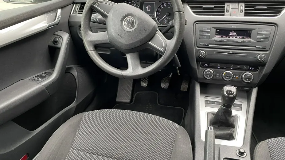 SKODA Octavia -