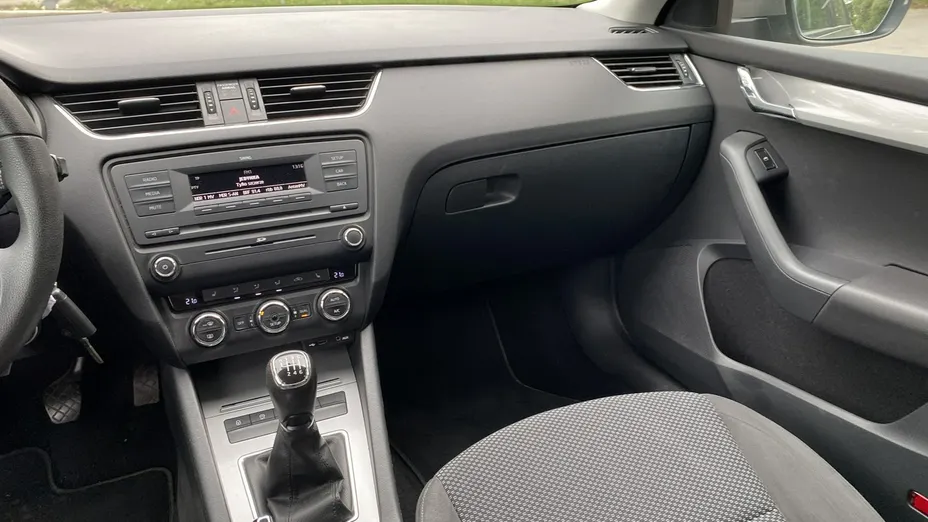 SKODA Octavia -