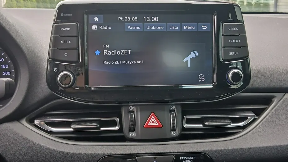 HYUNDAI i30 -