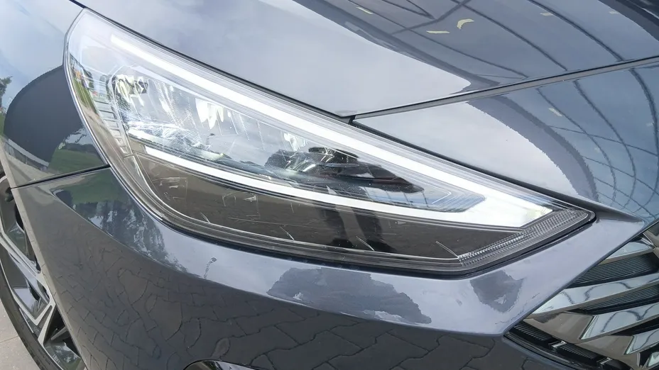 HYUNDAI i30 -