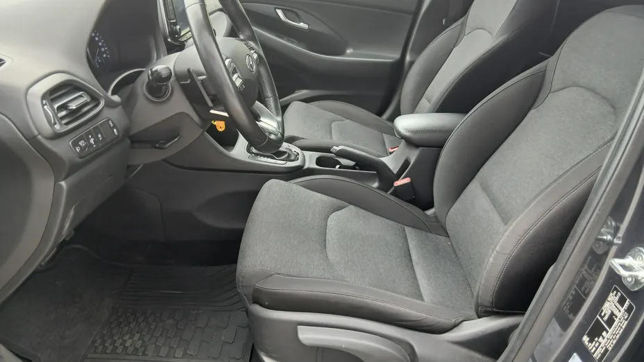 HYUNDAI i30 -