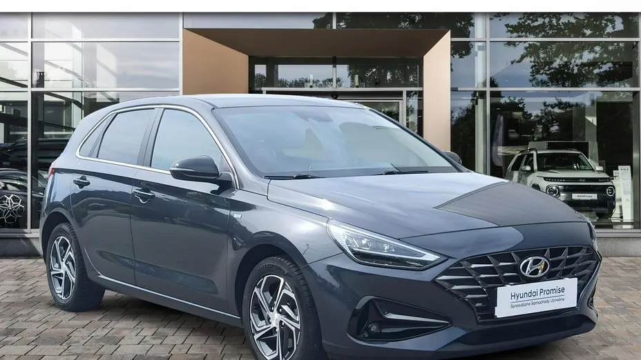 HYUNDAI i30 -