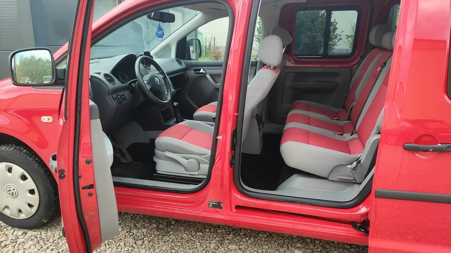 VOLKSWAGEN Caddy -