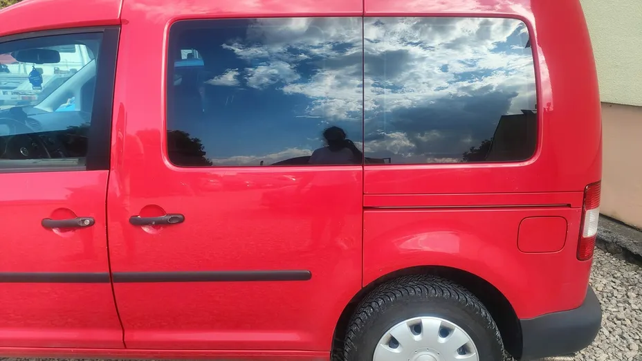 VOLKSWAGEN Caddy -