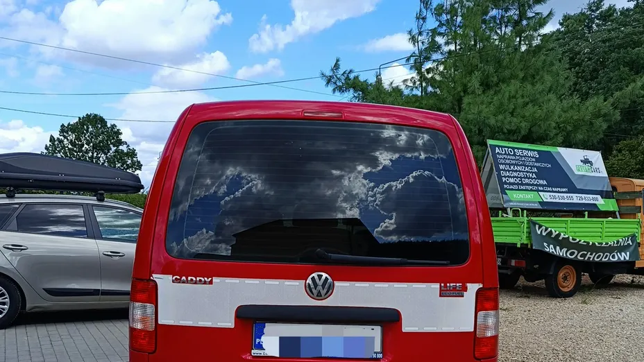 VOLKSWAGEN Caddy -