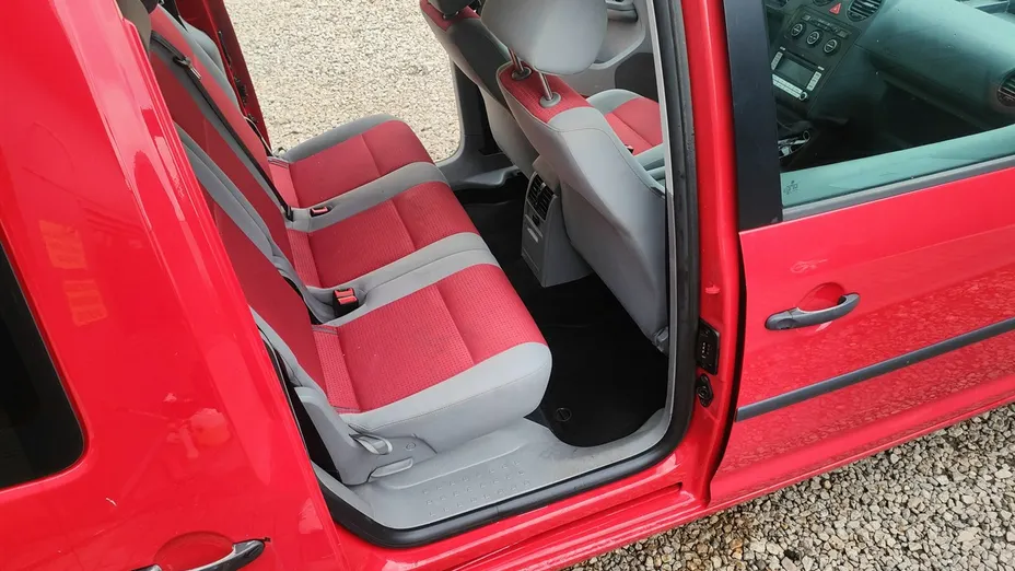 VOLKSWAGEN Caddy -