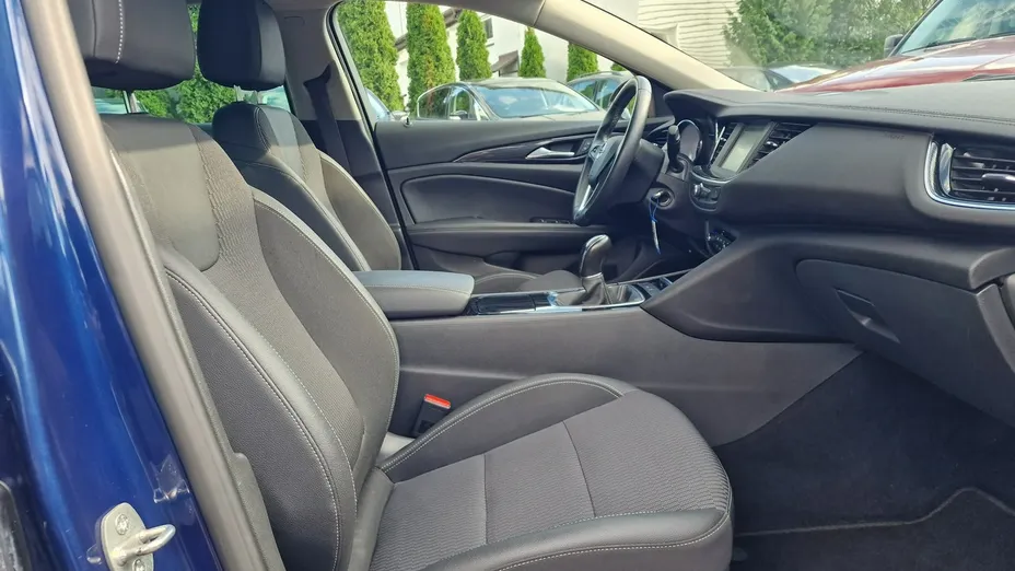OPEL Insignia -