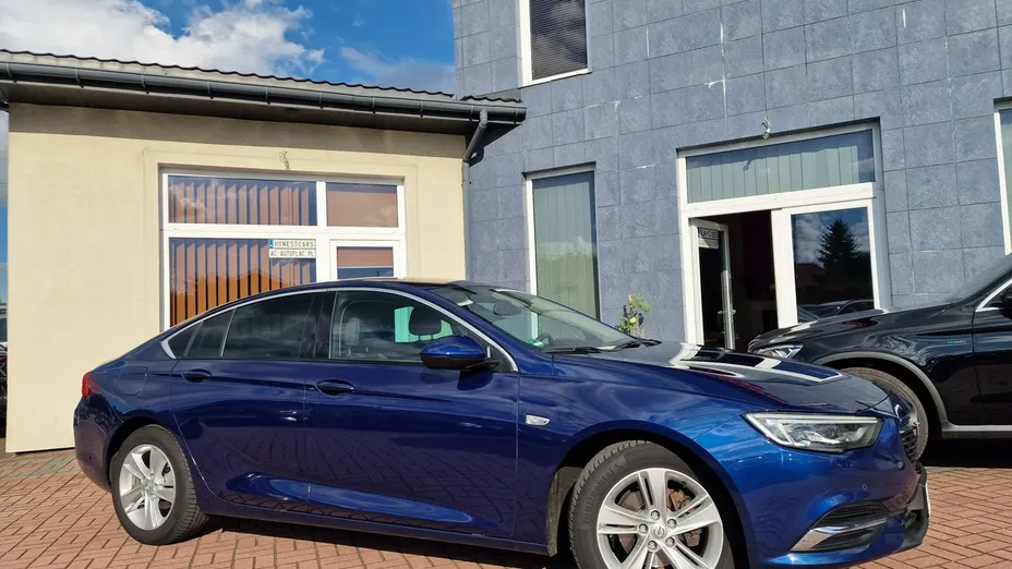 OPEL Insignia -