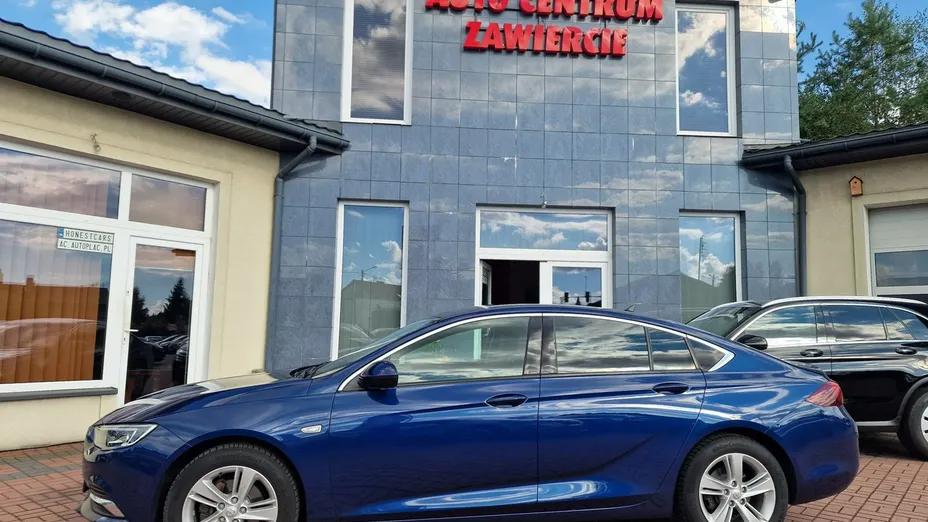 OPEL Insignia -