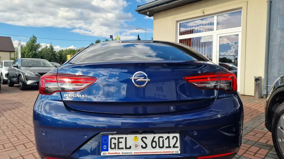 OPEL Insignia -