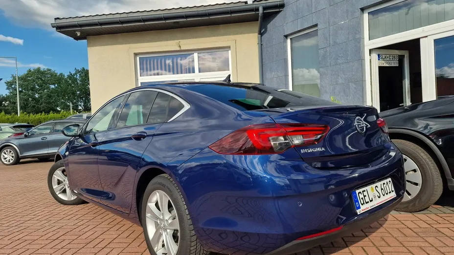 OPEL Insignia -