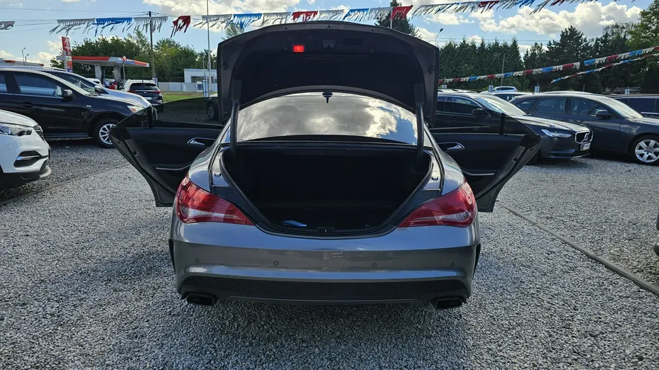 MERCEDES-BENZ CLA -
