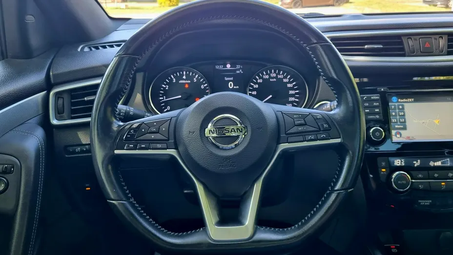 NISSAN Qashqai -
