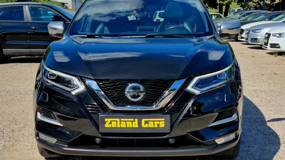 NISSAN Qashqai -