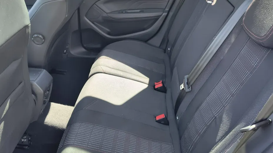 PEUGEOT 308 -