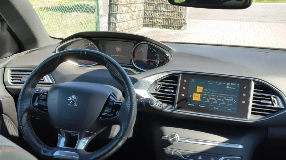 PEUGEOT 308 -