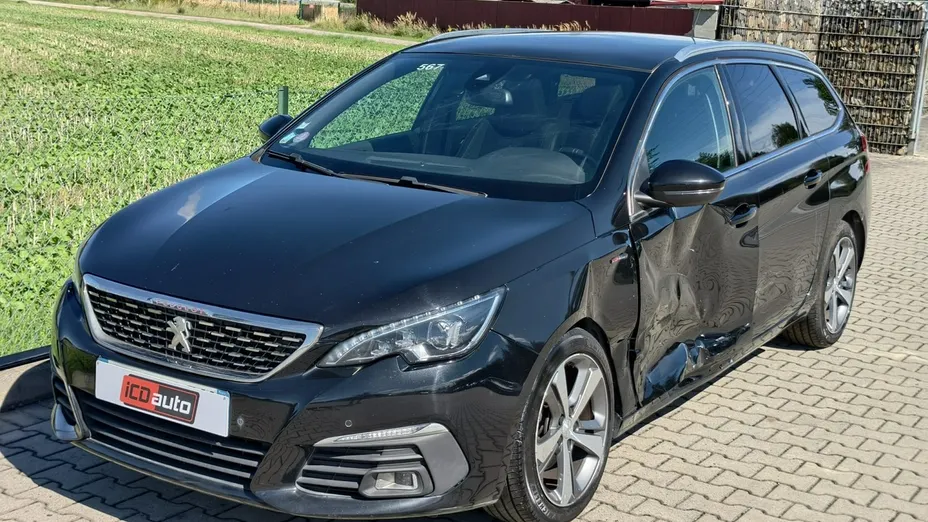 PEUGEOT 308 -