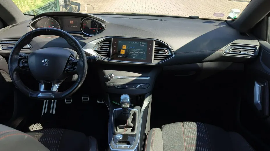 PEUGEOT 308 -