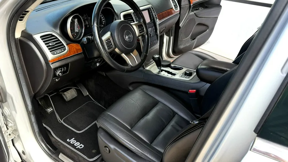 JEEP Grand Cherokee -
