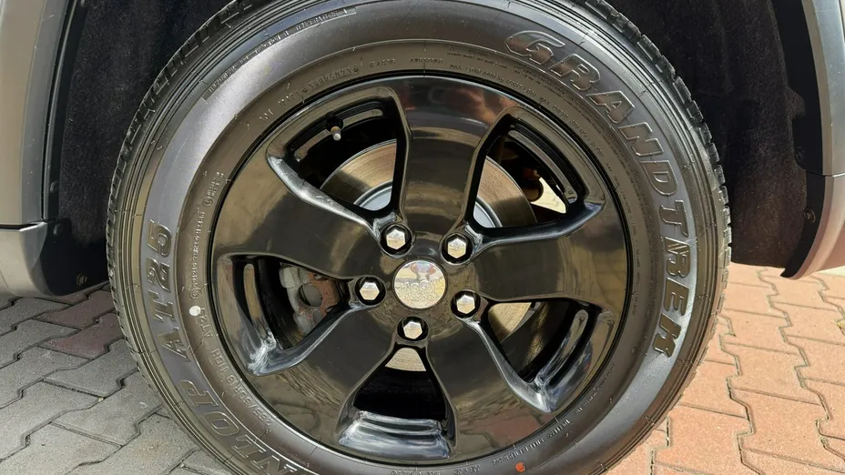 JEEP Grand Cherokee -