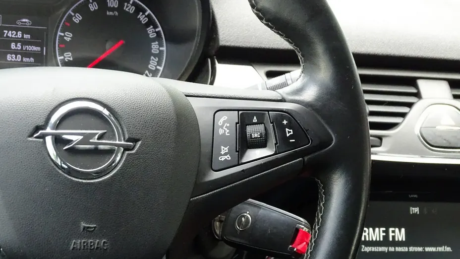 OPEL Corsa -