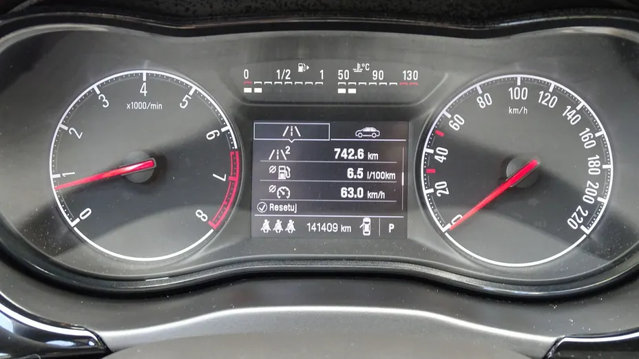 OPEL Corsa -