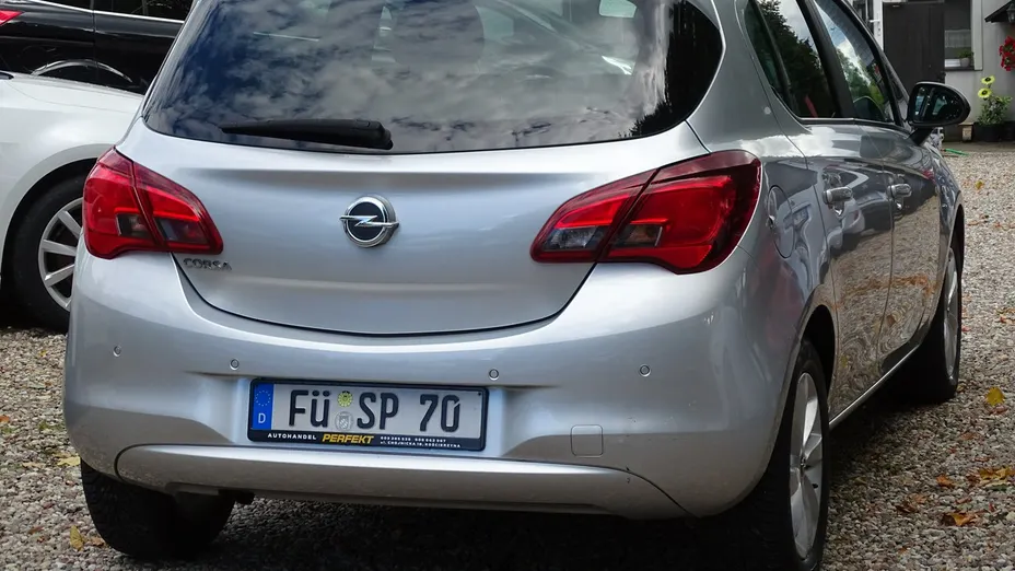 OPEL Corsa -