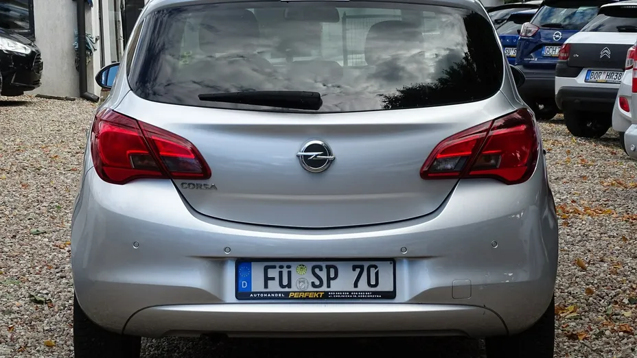 OPEL Corsa -