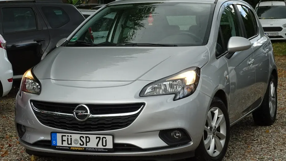 OPEL Corsa -